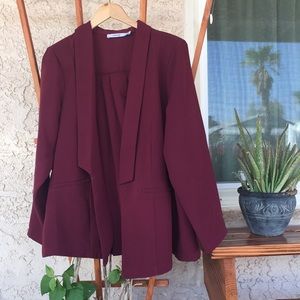 NWOT Pleated Back Blazer